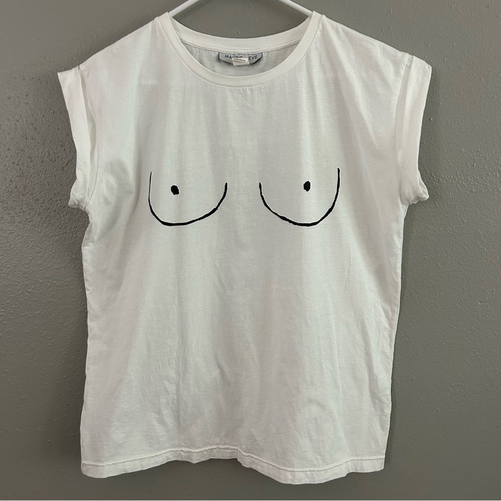 Maurie + Eve Breast Graphic Tee US Size 2 T-Shirt Boobs Black White Blogger Fave